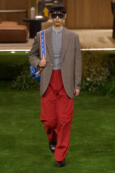 Look 42